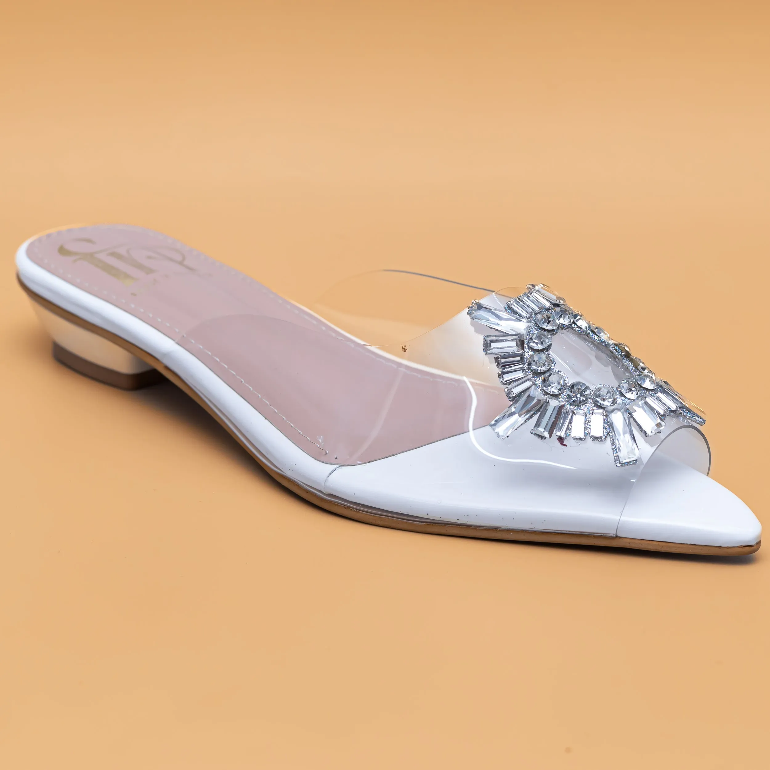 Amina Broach Flats - White