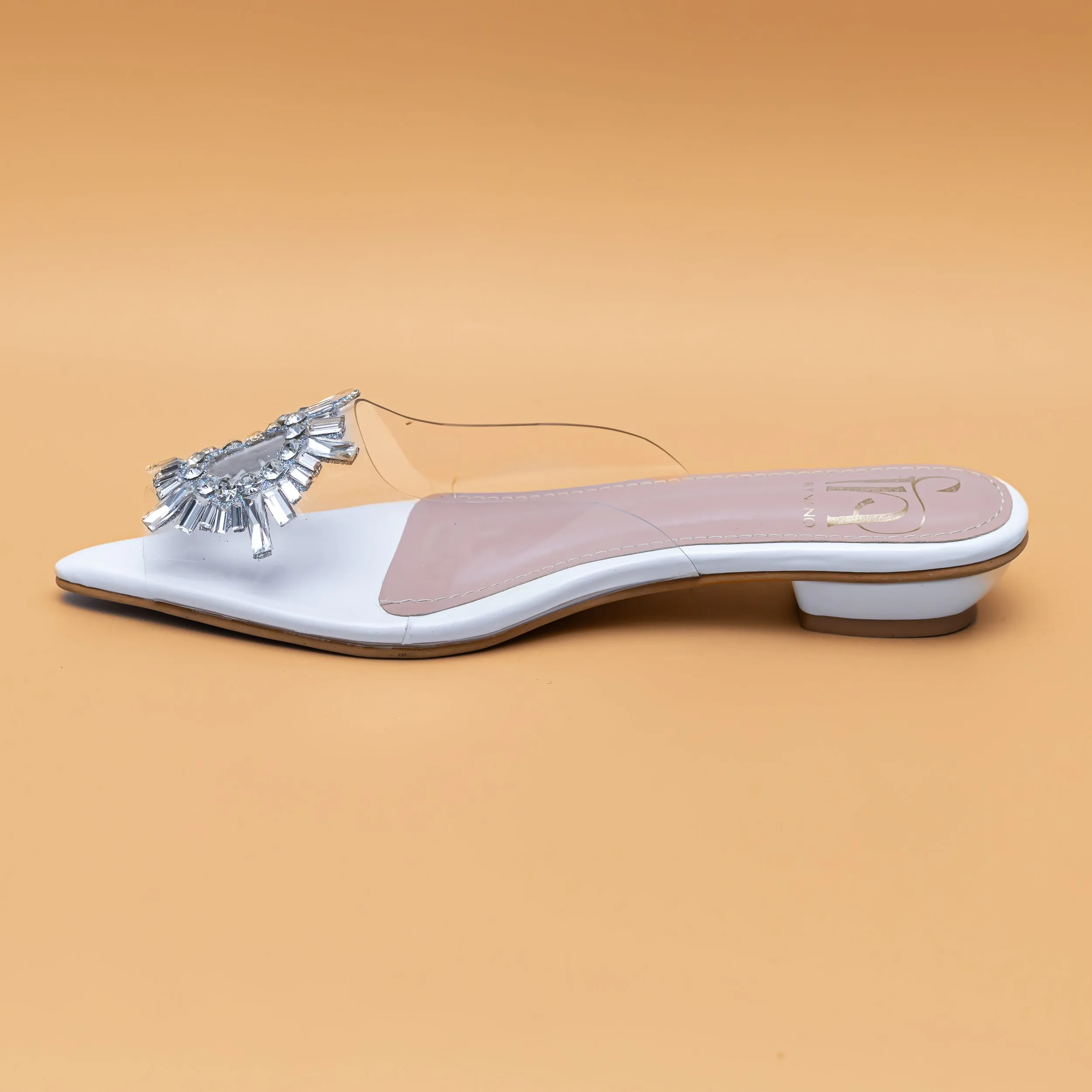 Amina Broach Flats - White