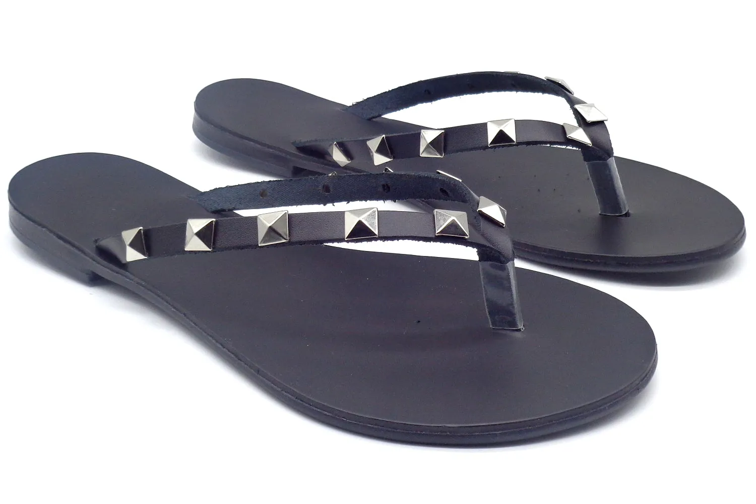 Ancientoo Flip Flops Astraea