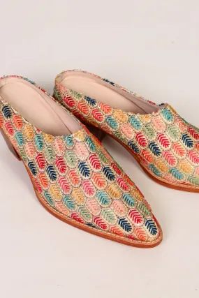 EMBROIDERED WESTERN HEEL MULES TAHIA