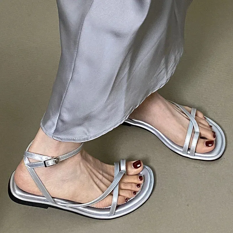 Fashion Buckle Strap Footwear Women Flats Sandals Shoes 2025 Summer Beach Female Casual Flip Flops Ladies Flat With Sandals