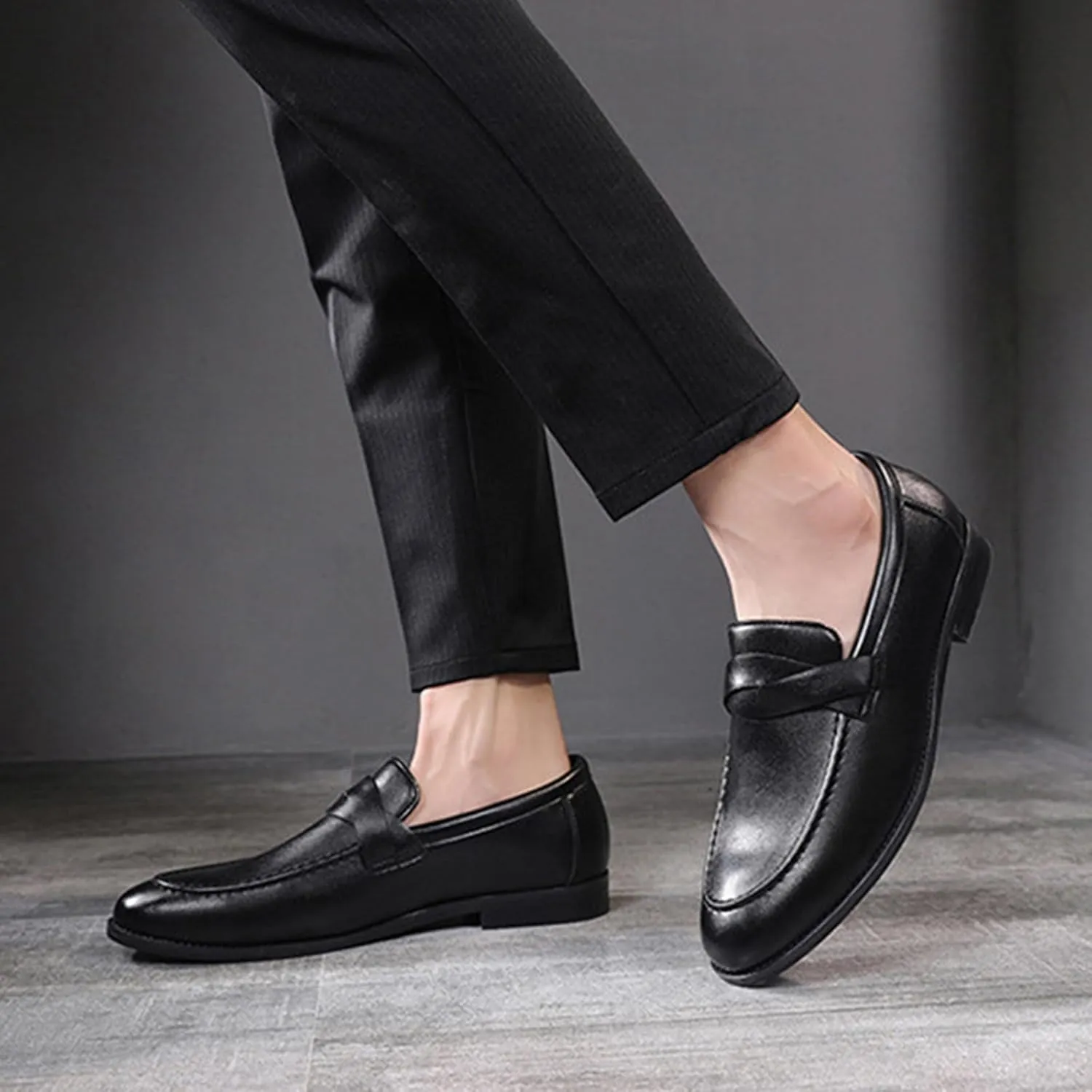 Men's Leather Shoes, Large Size Slip On Business Casual Low Top Loafers Pointed Toe Comfortable Breathable Mens Driving Shoes, 42 EU,Black