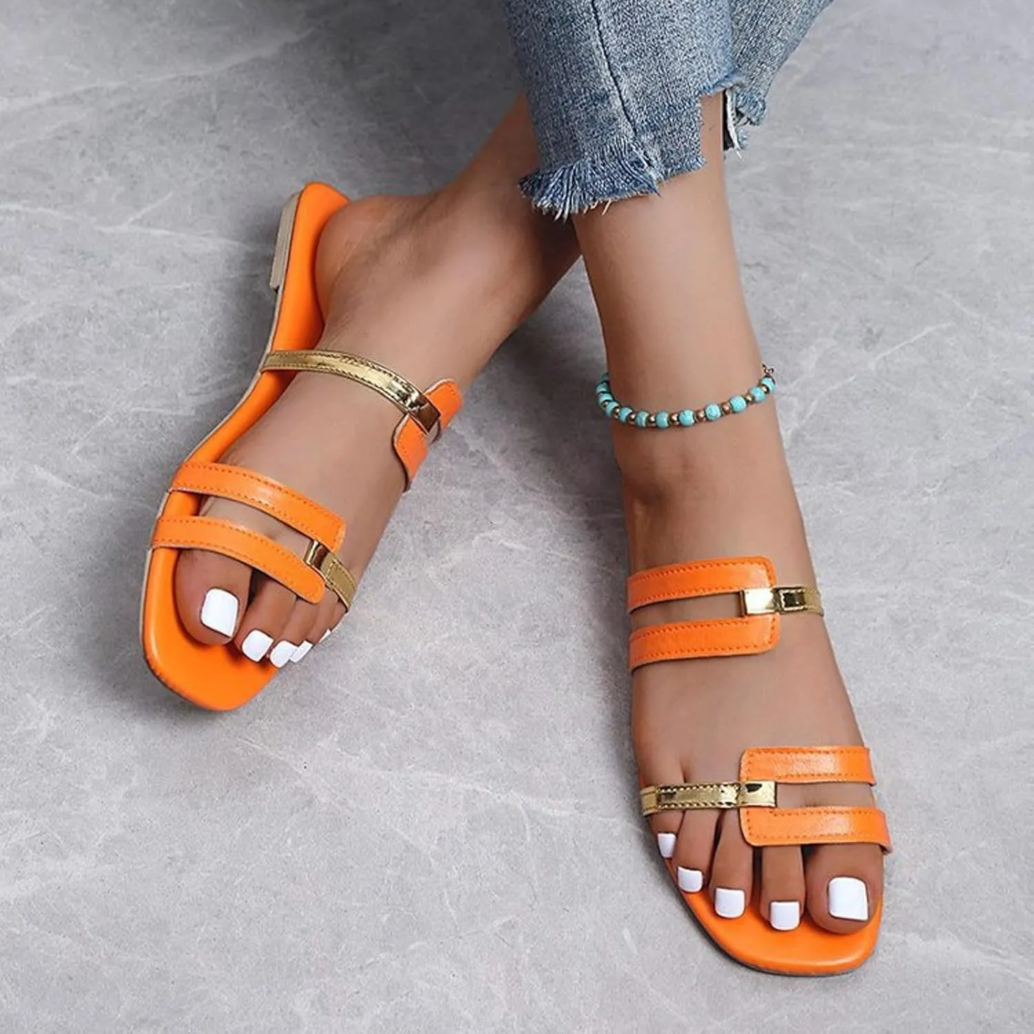 Women's Wide Width Flat Slides Sandals 2025 Fashionable Summer Casual Comfortable Open Toe Hollow Out Slip on Wedding Sandals Comfortable Beach Vacation Travel Walking Party Dress Sandal